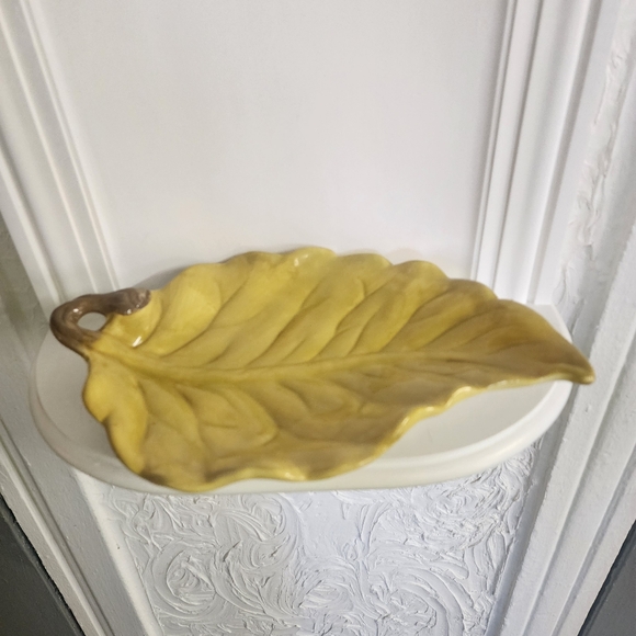 STYLE-EYES by Baum bros,Porcelain harvest gold  LEAF Design Serving Plate - Picture 4 of 7